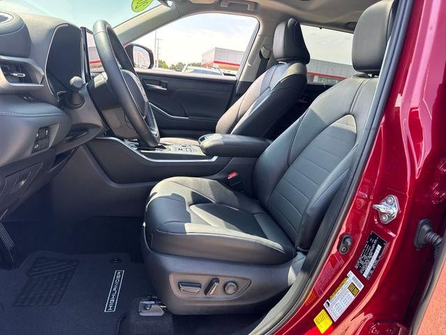 2026 Toyota Highlander XLE AWD (Natl)