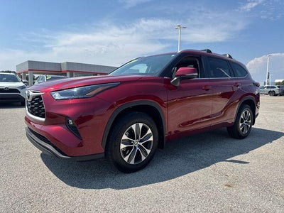2026 Toyota Highlander XLE AWD (Natl)