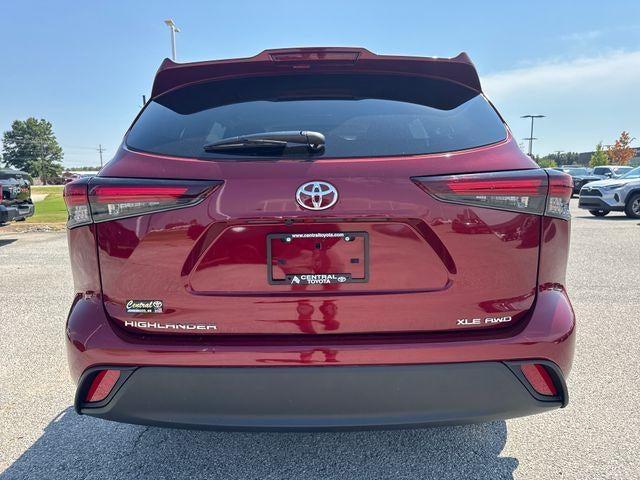 2026 Toyota Highlander XLE AWD (Natl)