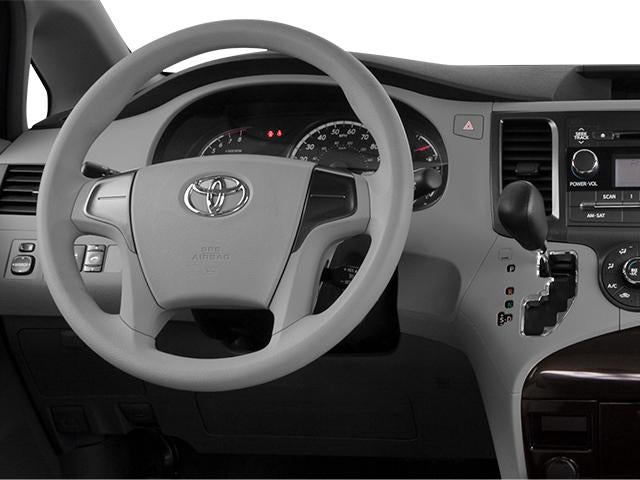 2014 Toyota Sienna 5dr 8-Pass Van V6 XLE FWD (Natl)