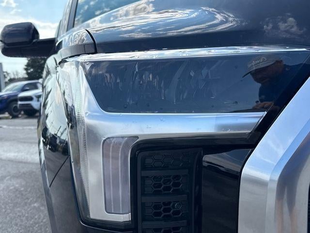 2025 Toyota Tundra 4WD 4WD Limited CrewMax 5.5' Bed (Natl)