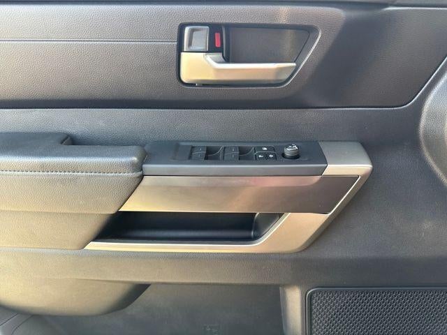 2023 Toyota Tundra 4WD 4WD SR5 CrewMax 5.5' Bed (SE)