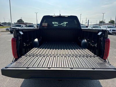 2023 Toyota Tundra 4WD 4WD SR5 CrewMax 5.5' Bed (SE)