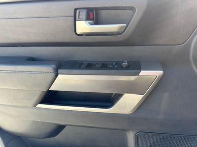 2023 Toyota Tundra 4WD 4WD SR5 CrewMax 5.5' Bed (SE)