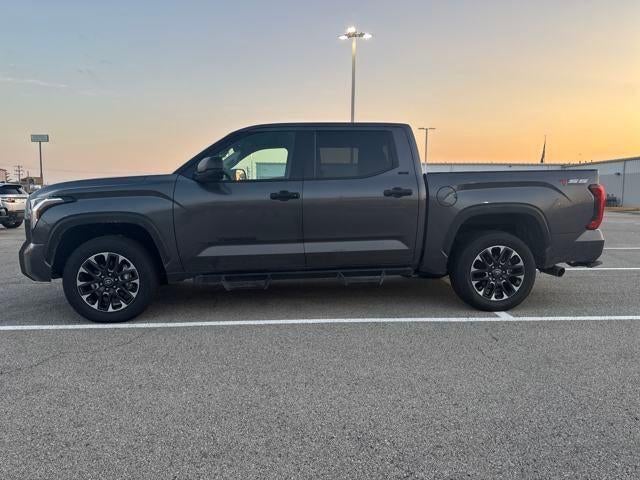 2024 Toyota Tundra 4WD 4WD SR5 CrewMax 5.5' Bed (SE)
