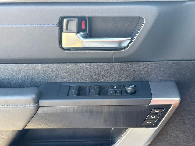 2023 Toyota Tundra 4WD 4WD Platinum CrewMax 5.5' Bed (Natl)