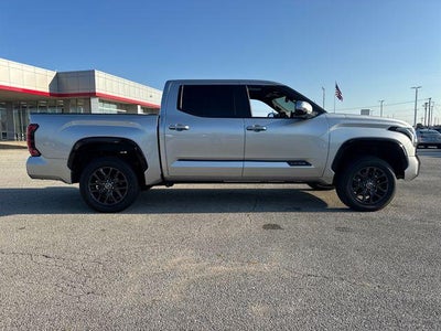 2023 Toyota Tundra 4WD 4WD Platinum CrewMax 5.5' Bed (Natl)