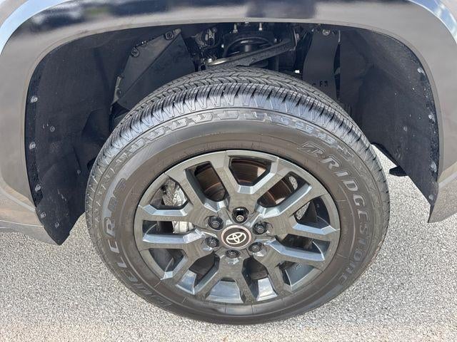 2026 Toyota Tundra 4WD 4WD Platinum CrewMax 5.5' Bed (Natl)