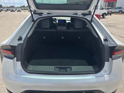 2024 Toyota Prius XLE (Natl)