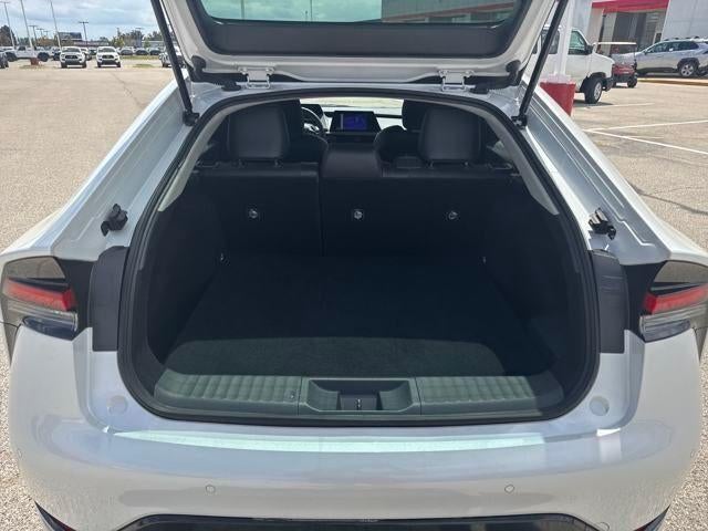 2024 Toyota Prius XLE (Natl)