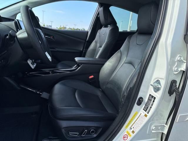 2017 Toyota Prius Prime Plus (Natl)