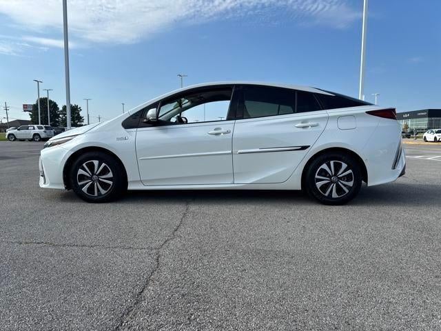 2017 Toyota Prius Prime Plus (Natl)