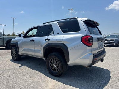 2025 Toyota 4Runner SR5 4WD (GS)