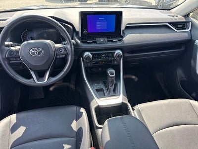 2023 Toyota RAV4 XLE Premium FWD (Natl)