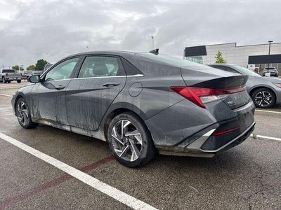 2025 Hyundai ELANTRA SEL Convenience IVT