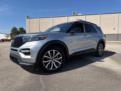 2024 Ford Explorer ST-Line