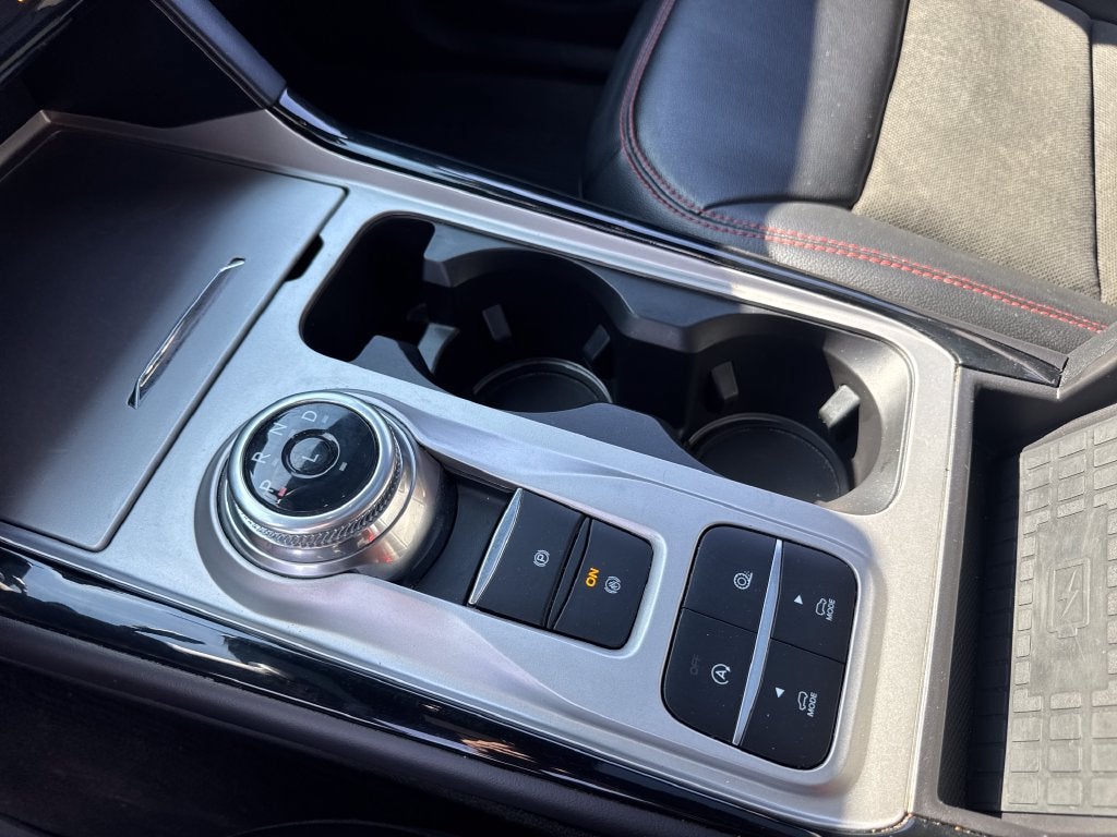 2024 Ford Explorer ST-Line
