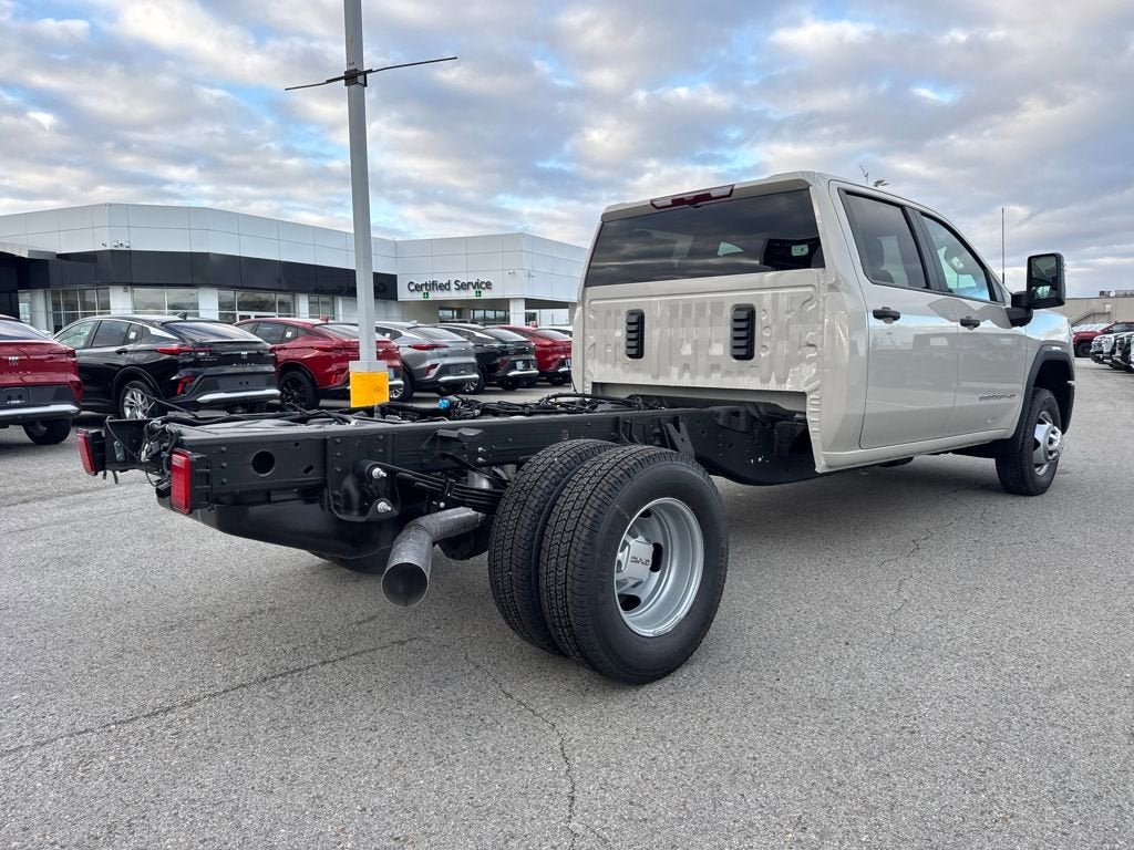 2026 GMC Sierra 3500 HD Chassis Cab Pro