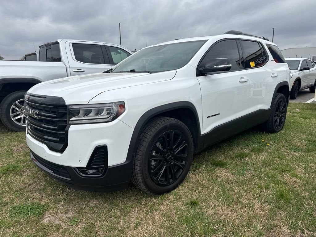 2022 GMC Acadia SLT
