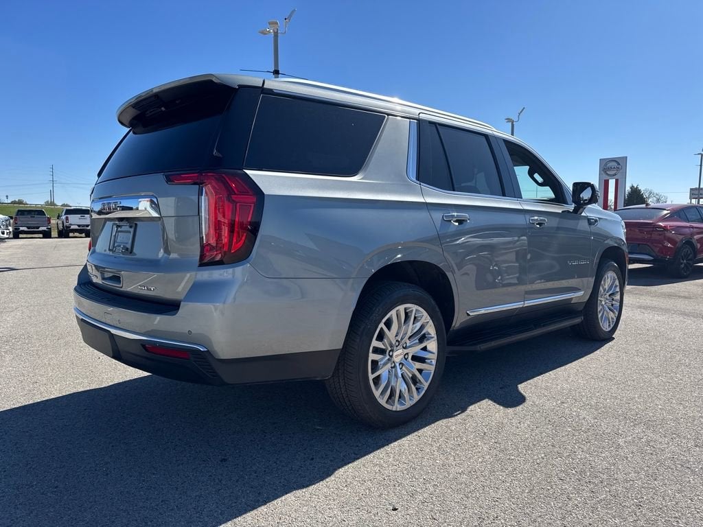 2023 GMC Yukon SLT