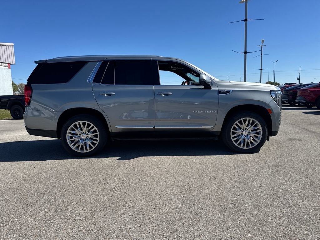 2023 GMC Yukon SLT
