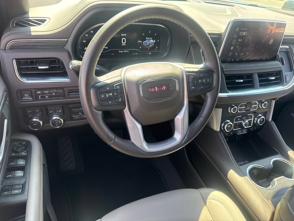 2023 GMC Yukon SLT