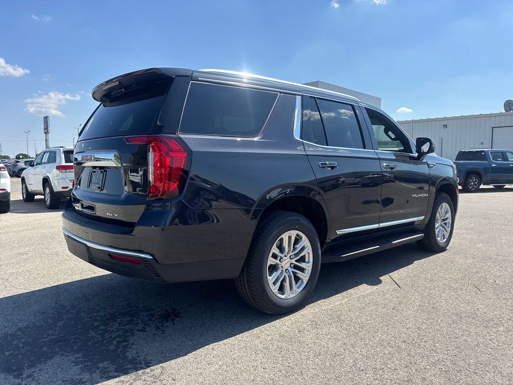 2023 GMC Yukon SLT