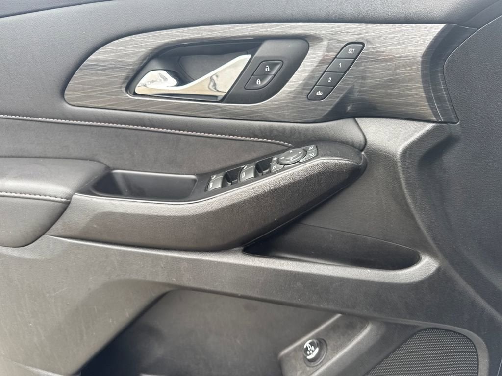 2023 Chevrolet Traverse High Country