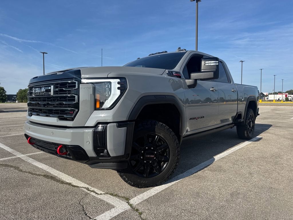 2025 GMC Sierra 4WD Crew Cab Standard Box AT4's photo