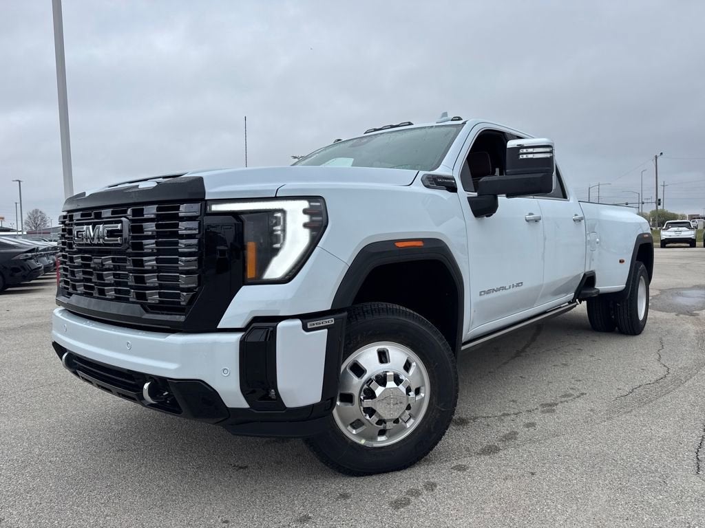 2026 GMC Sierra 3500 HD Denali Ultimate DRW