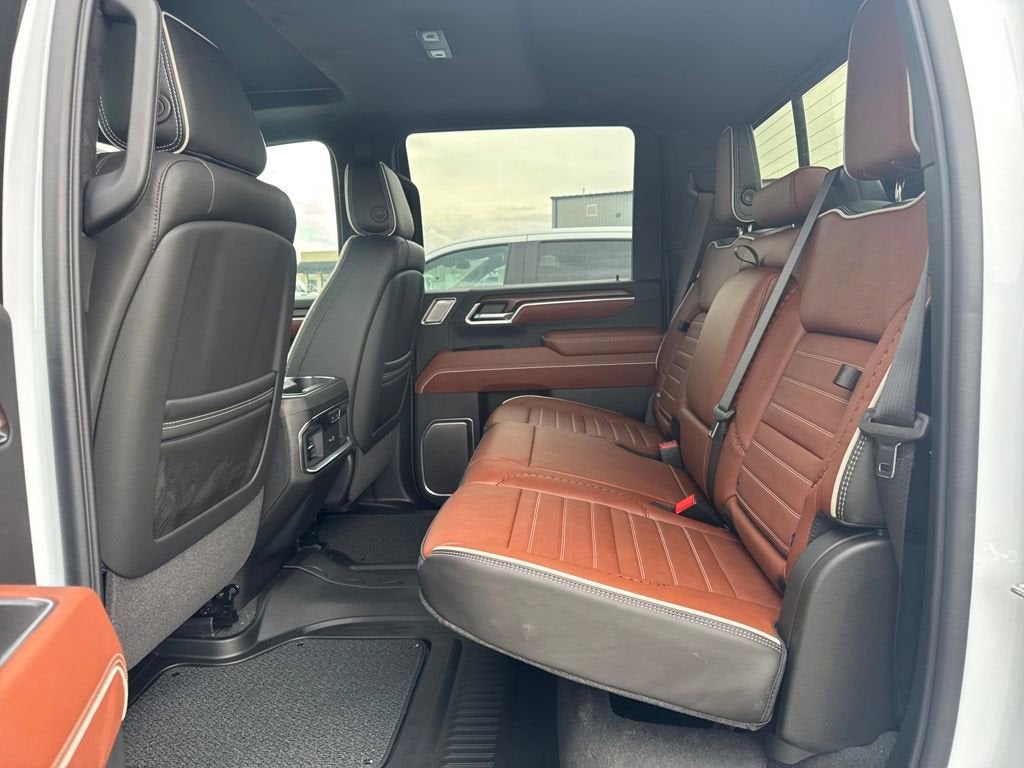 2026 GMC Sierra 3500 HD Denali Ultimate DRW