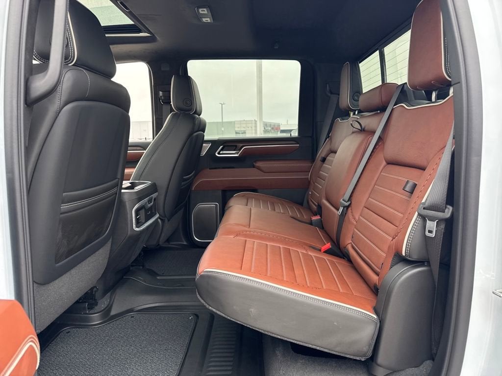 2026 GMC Sierra 3500 HD Denali Ultimate DRW