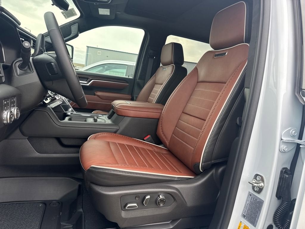 2026 GMC Sierra 3500 HD Denali Ultimate DRW