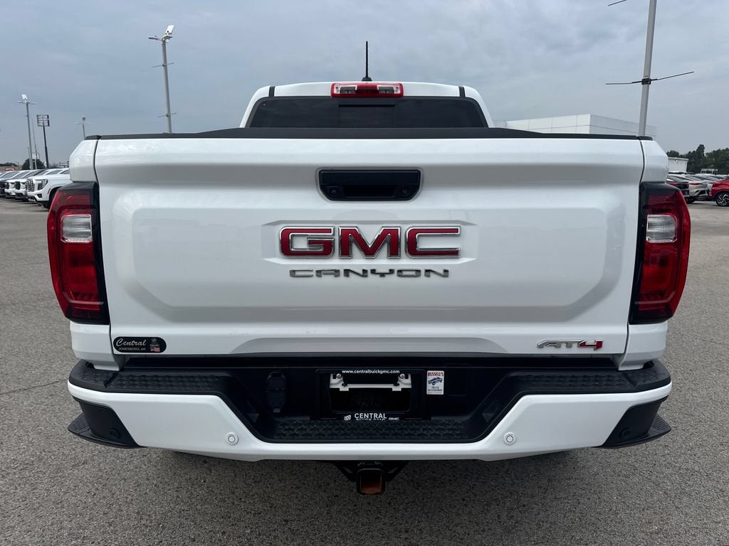 2023 GMC Canyon 4WD AT4