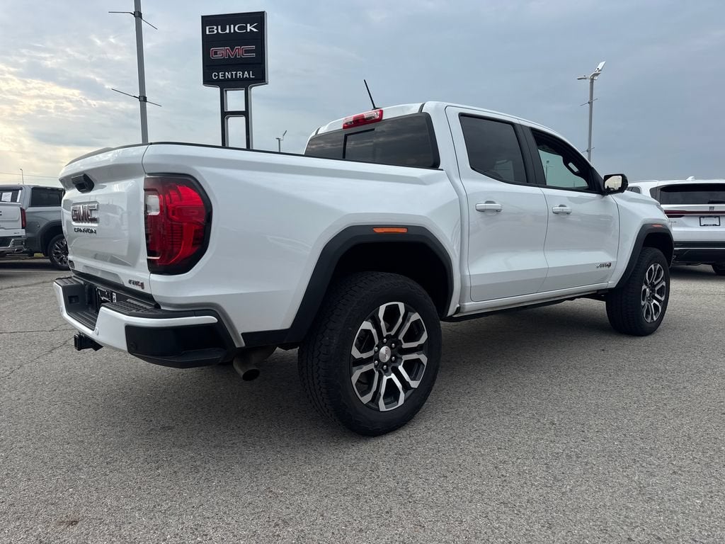 2023 GMC Canyon 4WD AT4