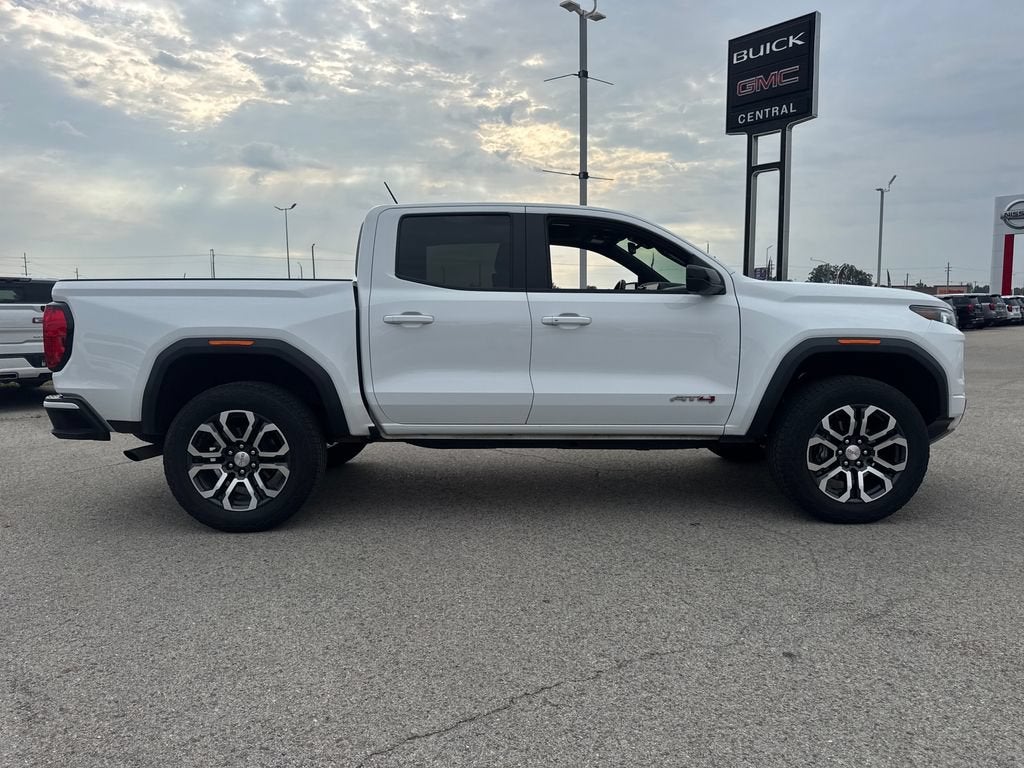 2023 GMC Canyon 4WD AT4