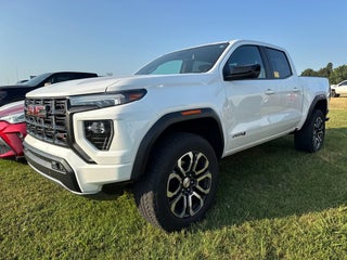 2023 GMC Canyon 4WD AT4
