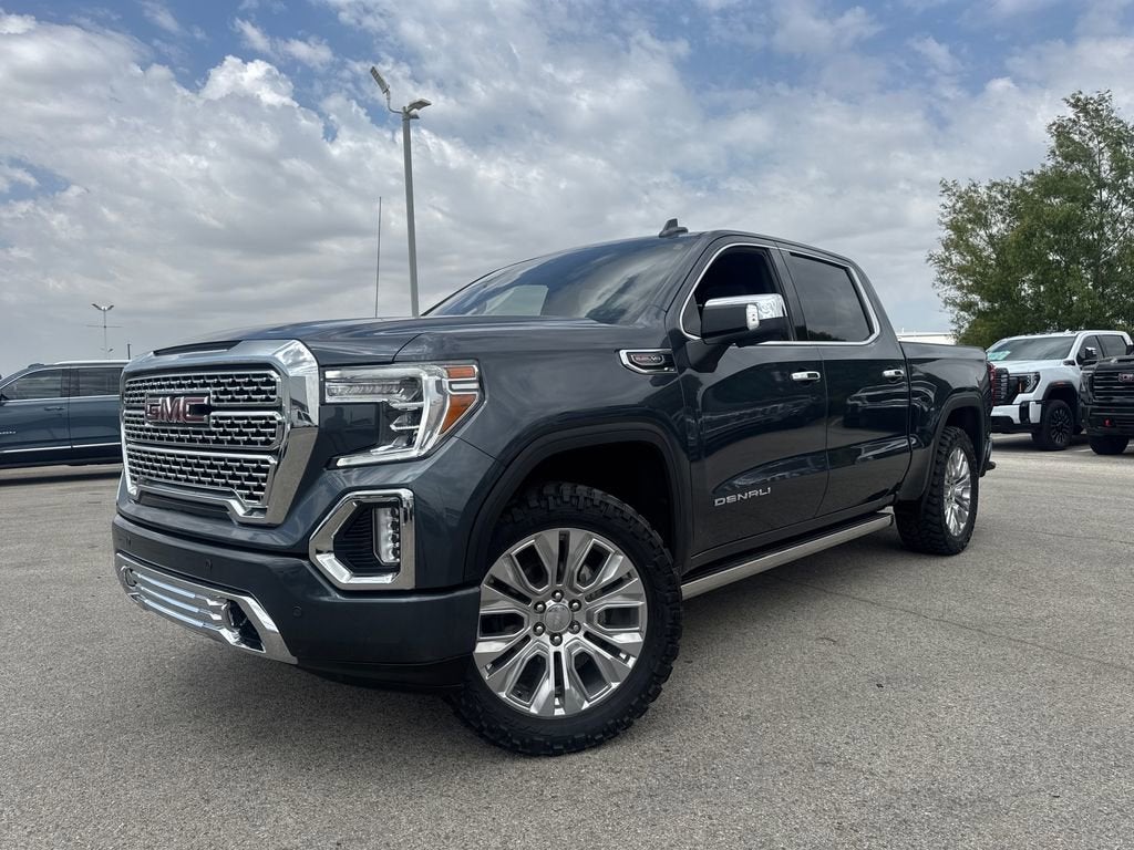 2022 GMC Sierra 4WD Crew Cab Short Box Denali's photo