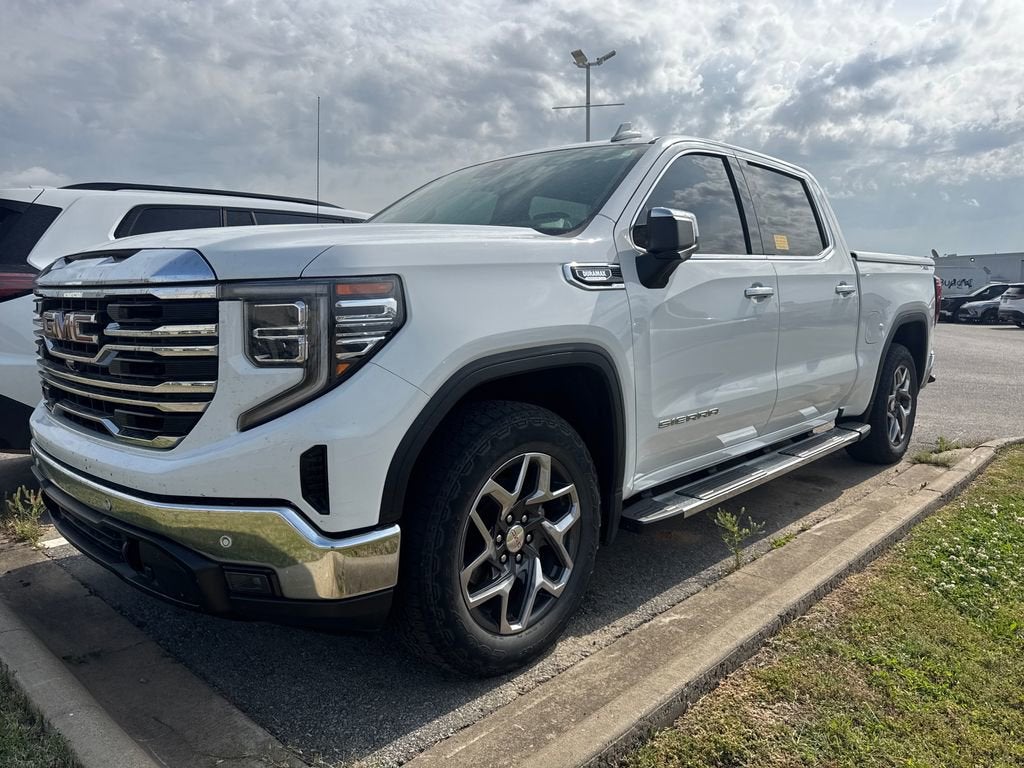 2024 GMC Sierra 1500 SLT