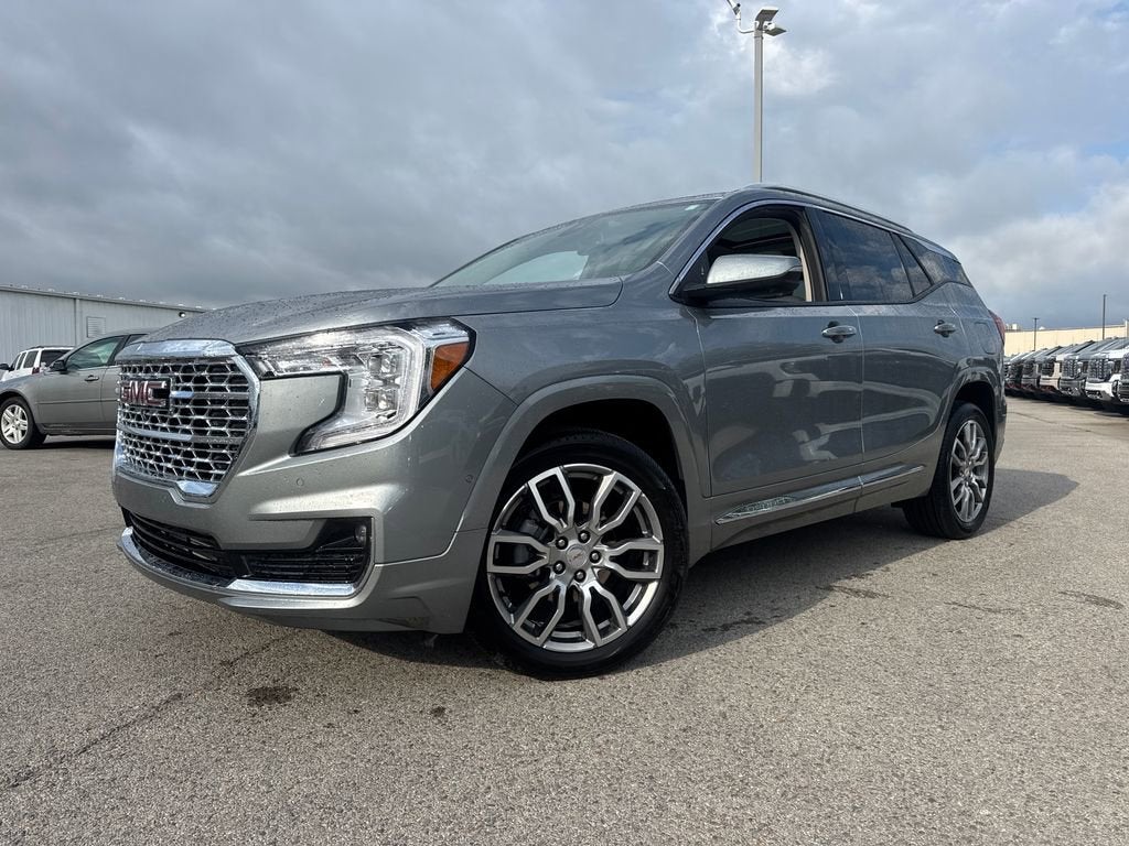 2023 GMC Terrain Denali AWD's photo