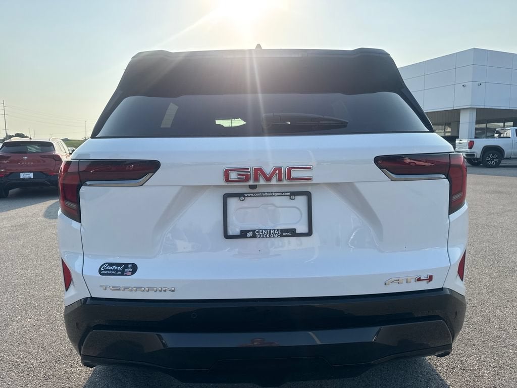 2027 GMC Terrain AWD AT4