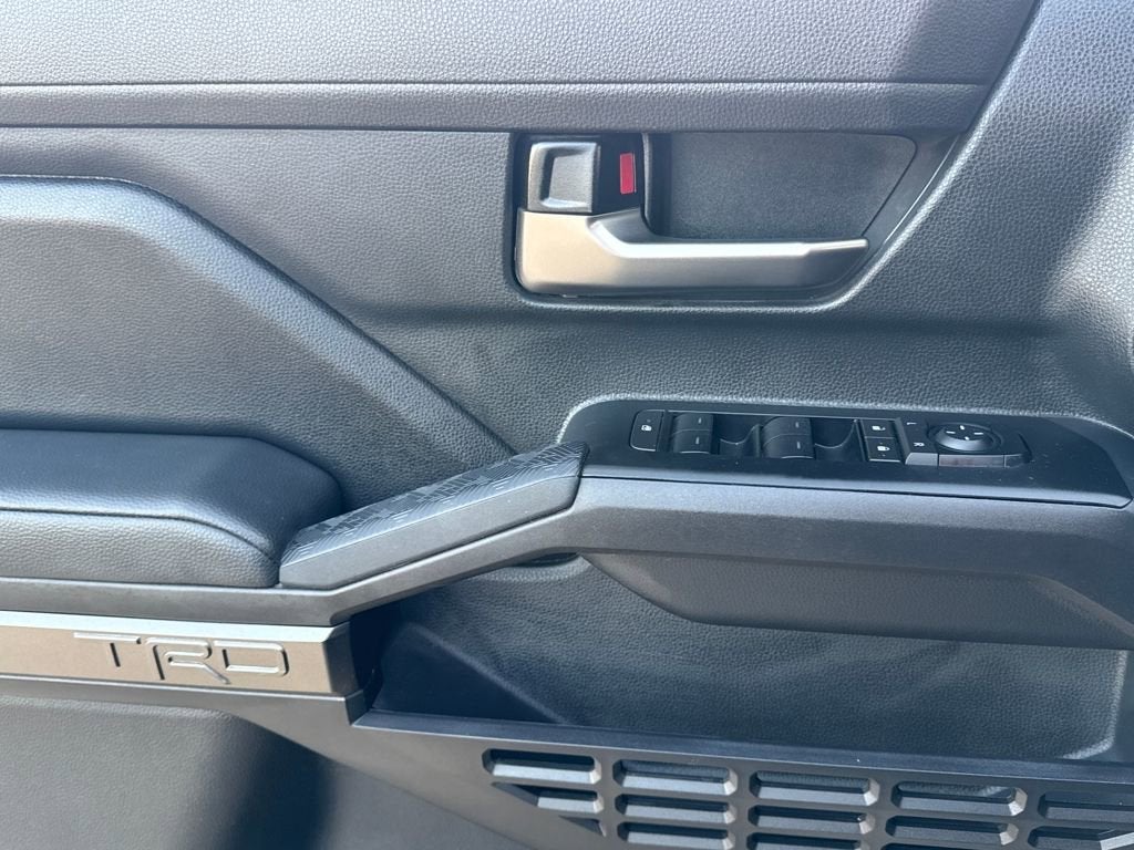 2025 Toyota Tacoma 4WD SR