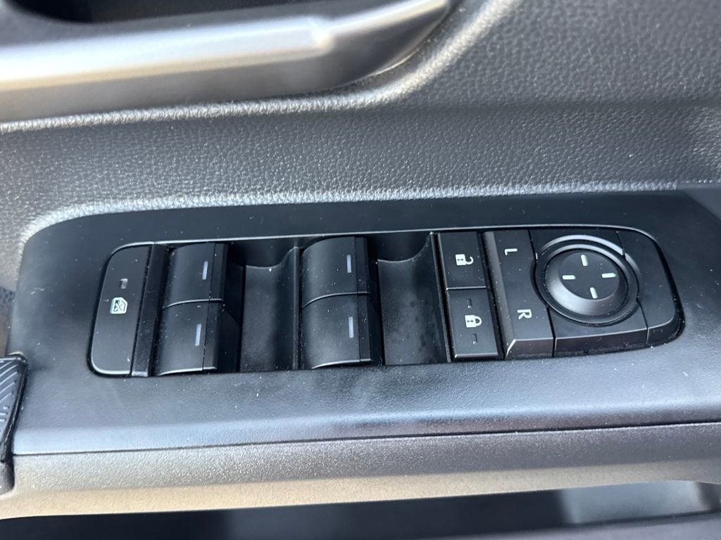 2025 Toyota Tacoma 4WD SR