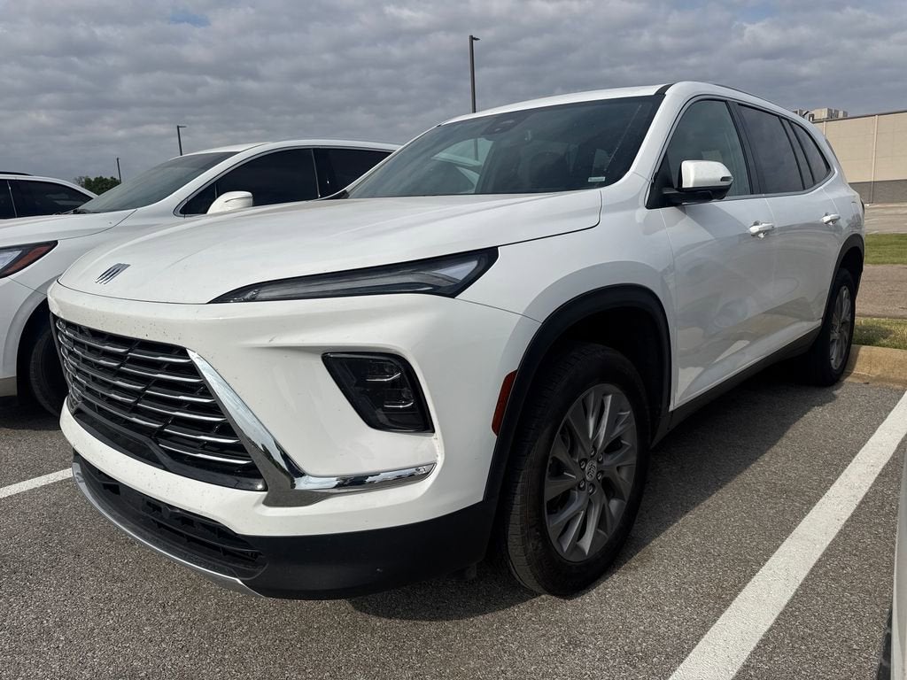 2025 Buick Enclave Preferred's photo