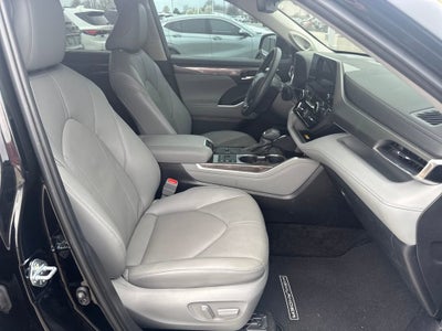 2025 Toyota Highlander Hybrid Limited