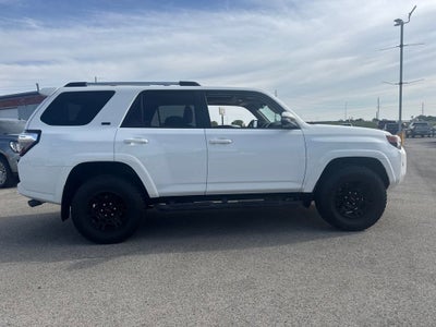 2024 TOYOTA TRU 4RUNNER Base