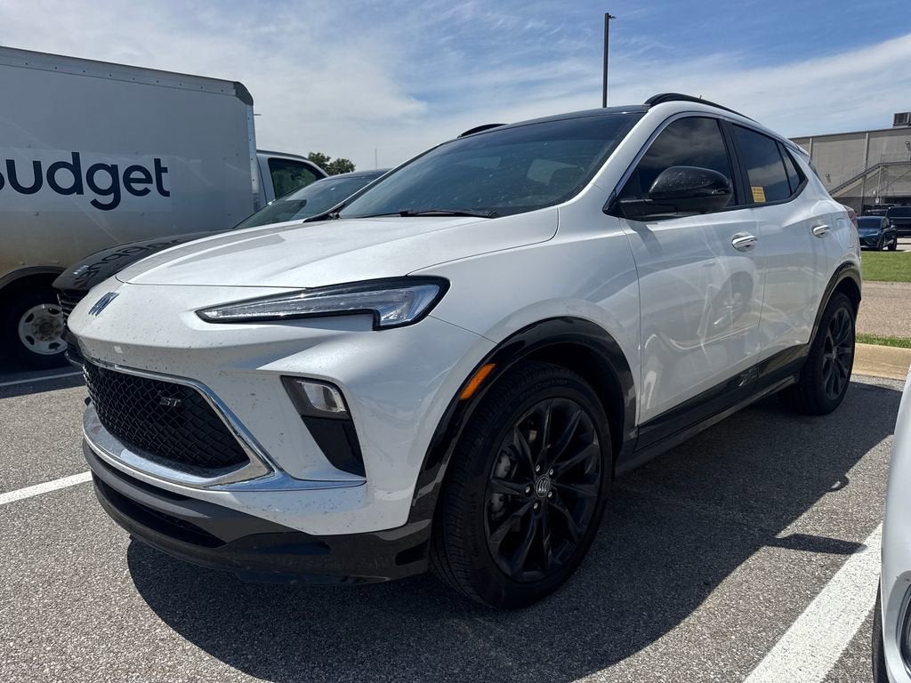 2024 Buick Encore GX Sport Touring's photo