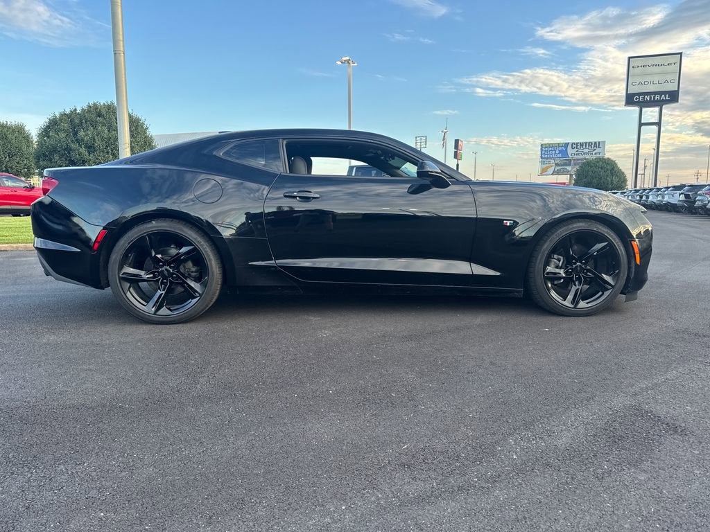 2022 Chevrolet Camaro 2LT
