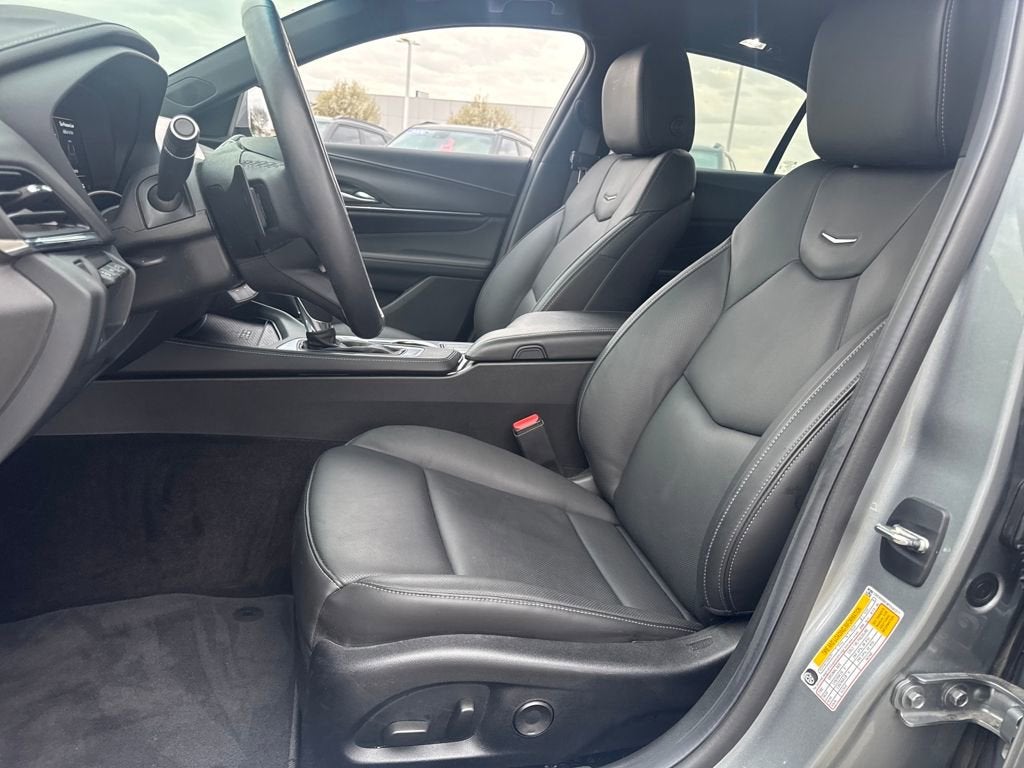 2023 Cadillac CT4 Premium Luxury