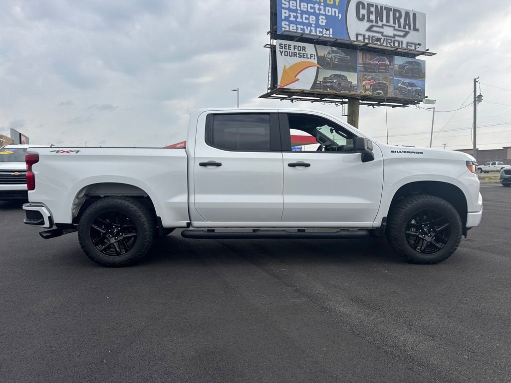 2025 Chevrolet Silverado 1500 Custom